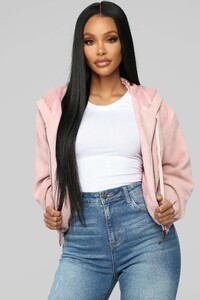 12-12-18_Studio_2_OD_13-35-29_TI2514_Mauve0505_NT.jpg