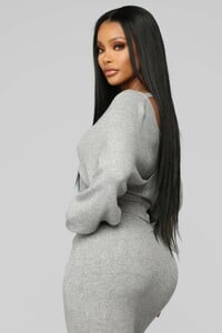 12-12-18_Studio_2_OD_14-21-48_1536_HeatherGrey0514_AB.jpg