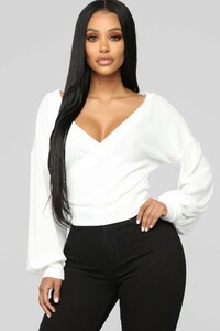 12-13-18_Studio_2_OD_11-43-10_T10588_OffWhite0525_AJ.jpg