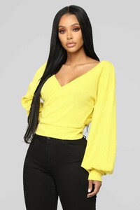 12-13-18_Studio_2_OD_11-46-59_T10588_Yellow_1_AJ.jpg