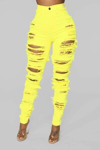 12-18-18_Studio_2_OD_10-23-32_4492NEON_Yellow_CC_18_AG_AG.jpg