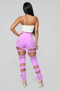 12-18-18_Studio_2_OD_10-48-44_4492NEON_Purple0429_NT.jpg