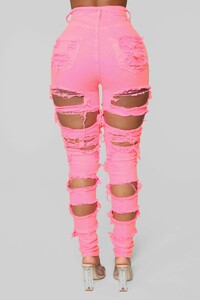 12-18-18_Studio_2_OD_11-37-29_4492NEON_Pink_CC_13_AG_AG.jpg