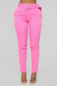 12-19-18_Studio_2_DV_18-15-07_AJPS5087_Pink__13_AG.jpg