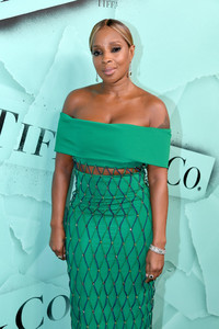 Blige+Tiffany+Co+Celebrates+2018+Tiffany+Blue+sQ1eI0NpOrDx.jpg