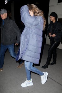          gig111218BZNimage34.jpg