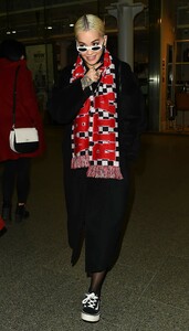        ora201218BZNimage105.jpg