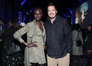 1489304960_AlekWekragboneCelebratesNewYorkScreening09XMj5_tZslx.thumb.jpg.61926dd38e0048d5e2e7bee9d7db0972.jpg