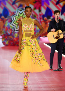 Mayowa+Nicholas+2018+Victoria+Secret+Fashion+IsyItDIngRox.jpg