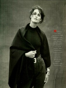 1640817731_Lindbergh_Vogue_Italia_November_1988_04.thumb.jpg.06a1703f06745453c07d45ccb9546239.jpg