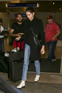          kai121218BZNimage120.jpg