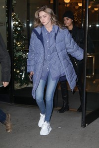          gig111218BZNimage17.jpg