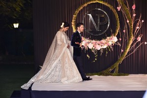         cho041218BZNimage18.jpg