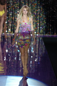 1790274619_JennyPackham2005WomenRTW6.thumb.jpg.6c223968b366f0d4dcf3c6259d902d3c.jpg