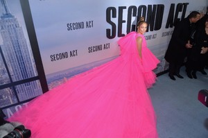          jlo121218BZNimage131.jpg