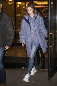          gig111218BZNimage18.jpg