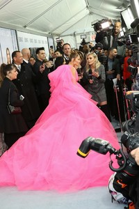          jlo121218BZNimage117.jpg
