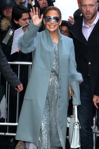          lop121218BZNimage122.jpg