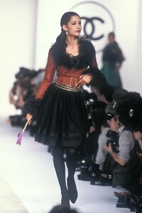 1_chanel-fw-1988-2_html.thumb.JPEG.963d83b1d66ae5406d27a893afaab7ef.JPEG