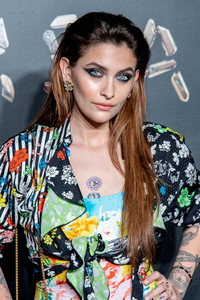 Paris+Jackson+Versace+Fall+2019+Arrivals+YGv-m8oCk_0x.jpg