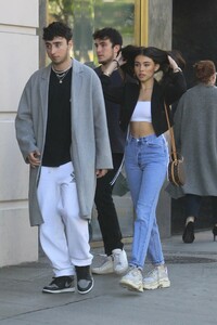        bee201218BZNimage7.jpg