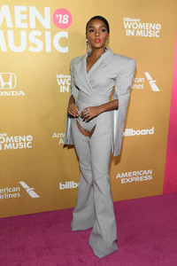 Janelle+Monae+Billboard+Women+Music+2018+Arrivals+kiKaPD6uvUPx.jpg