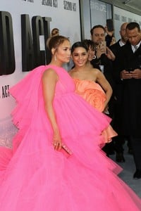          jlo121218BZNimage121.jpg