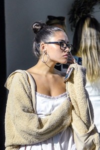        bee061218BZNimage115.jpg