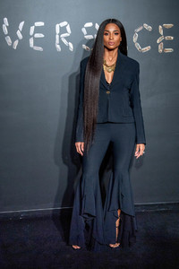 Ciara+Versace+Fall+2019+Arrivals+bVgWMaizsajx.jpg