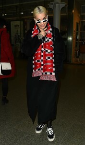        ora201218BZNimage103.jpg