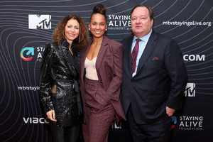 Alicia+Keys+MTV+Staying+Alive+Foundation+20th+qn9RFyU4gizx.jpg