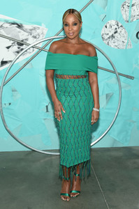 Blige+Tiffany+Co+Celebrates+2018+Tiffany+Blue+KiKeA6GCcKax.jpg