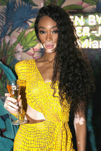 Winnie+Harlow+Winnie+Harlow+More+Attend+L+2oVJwagAvLpx.jpg