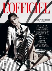 L'Officiel-Argentina-2018_10_downmagaz.com-001.jpg