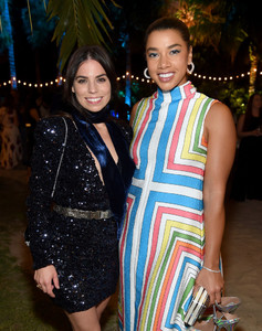 Hannah+Bronfman+American+Express+Platinum+8uyFbFkNxSyx.jpg