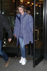          gig111218BZNimage12.jpg