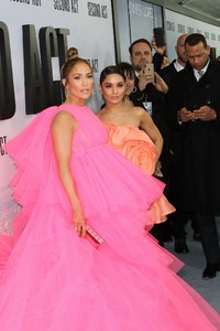          jlo121218BZNimage108.jpg