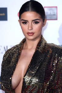 90218572_drm-20181126-30.jpg