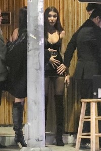          bee111218BZNimage4.jpg