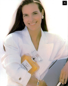 Chanel_Fragance_1989.thumb.png.c1eb96e8db91cd6da89c1a82cfac1044.png