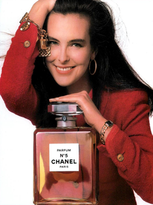 Chanel_Fragance_1989_02.thumb.png.35ad2f6364cc1ffdea1bafb666721459.png