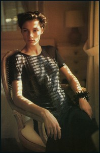 Elgort_Vogue_Paris_February_1987_04.thumb.jpg.1edcf1ba869af505a4ef15661451da40.jpg