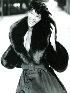 Frange_Demarchelier_Vogue_Italia_November_1989_07.thumb.png.220a12dc9cb7c015cb1c9fa3602f9322.png