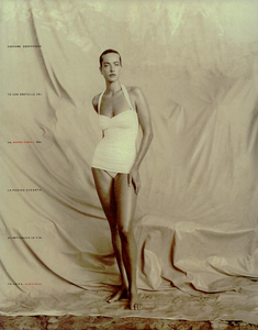 Grafismi_Demarchelier_Vogue_Italia_May_1989_01.thumb.png.50dd43e8205499d3779b1740c017d4bd.png