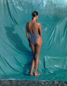 Grafismi_Demarchelier_Vogue_Italia_May_1989_07.thumb.png.6ee663e967a060c8782728944ee365e6.png