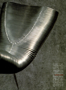 Iridescente_Ferri_Vogue_Italia_November_1989_09.thumb.png.8c2a193e25ddbc5de9e2510ecc9b48df.png