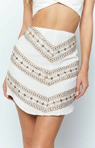 Kirby-Skirt-White-03_660x1024_crop_bottom.jpg