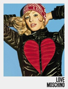 Love-Moschino-Fall-Winter-2018-Campaign02-791x1024.jpg