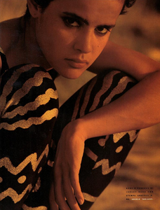 Magni_Vogue_Italia_June_1990_04.thumb.png.040f1b090762fd1bcc5cccd1b183147e.png