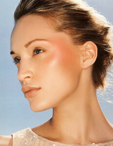 Marie_Claire_Indira_Cesarine_0611.jpg
